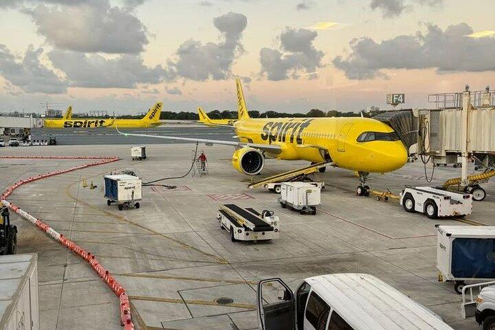 マイアミ国際空港から市内ホテルへのプライベート送迎