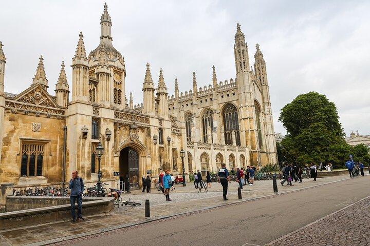 Cambridge's Ghosts GPS Self Guided Audio Walking Tour w/EMFReader