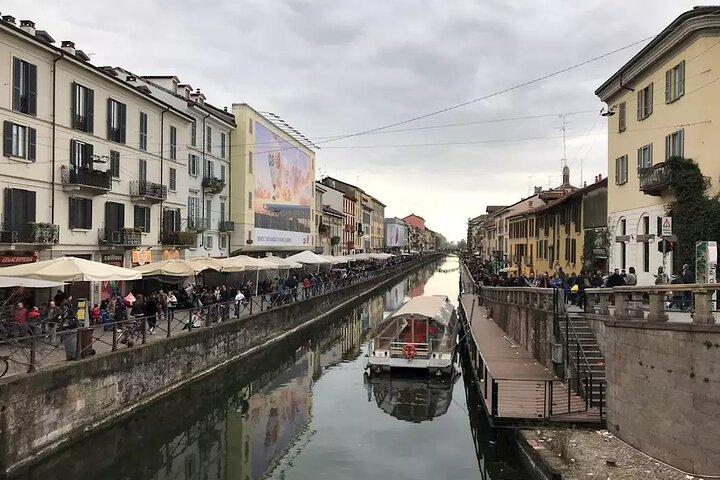 ファッション首都イタリアのミラノ・イン・スタイルゴルフカートツアー