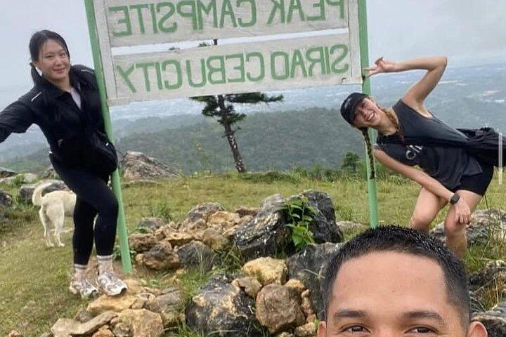 セブ島のハイキングアドベンチャー カン・イラグ山と滝