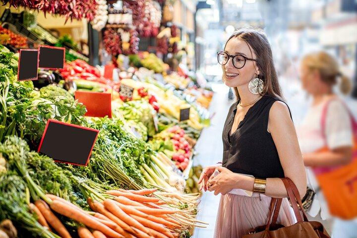 Budapest Centre Food Tour com 10 + degustações, vinho e comida de rua