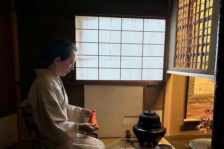 自宅で茶人と一緒に京都プライベート茶会