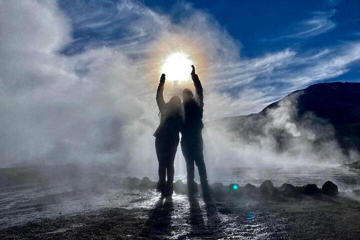 Geysers del Tatio: The Dawn Spectacle in the Andes