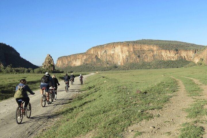 Hell's Gate e tour in bicicletta del lago Naivasha da Nairobi