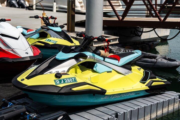 限定90分ジェットスキーアドベンチャードバイマリーナツアー