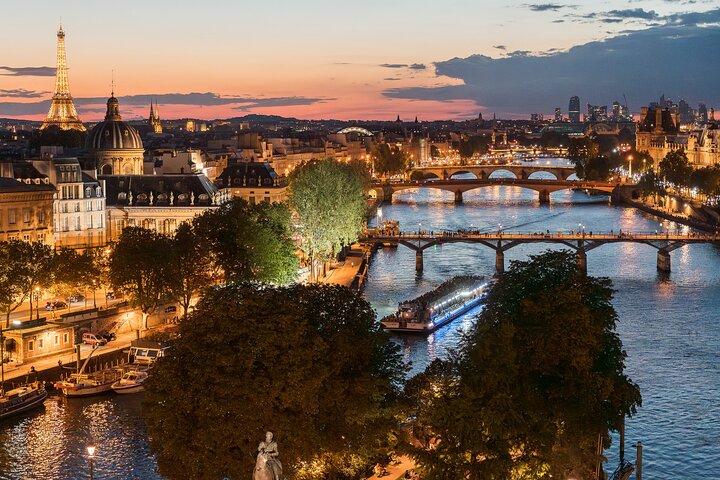 Bateaux Mouches® Specialmiddagskryssning i Paris