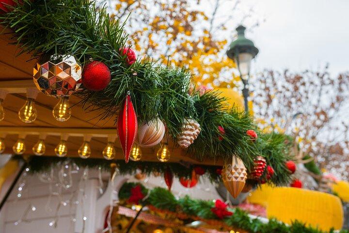 Paris Christmas Lights and Markets Family Tour