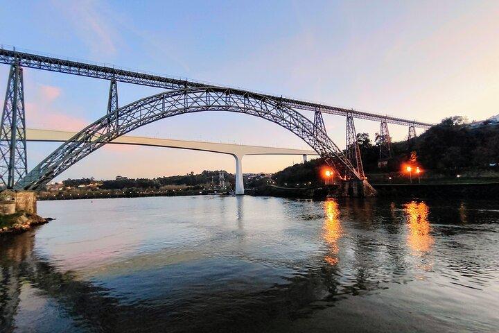 Lissabon nach Porto Privater Panoramatransfer – Direkt, 2 oder 3 Stopps