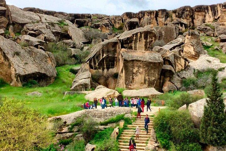 Excursão de um dia em Gobustan & Absheron