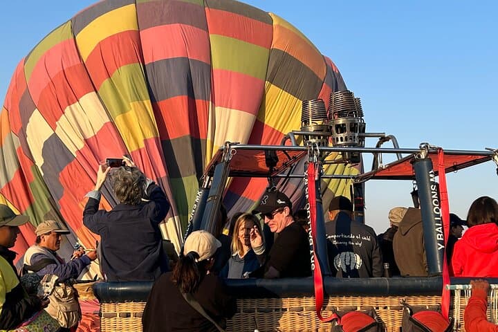 Hot air balloon from CDMX and Restaurant la Gruta (ORIGINAL)