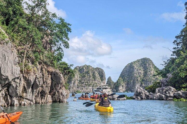 Hanoi: Cat Ba Island- Lan Ha Bay Day Trip in crociera di lusso, pranzo