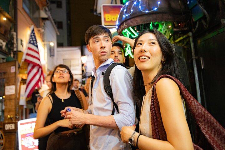 東京｜新宿ナイトツアー：居酒屋、カラオケ＆バー巡り