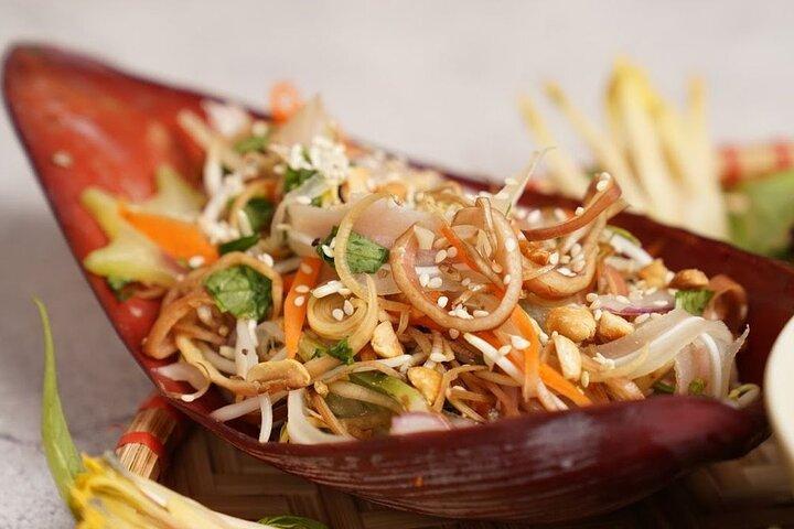 Hoteller i nærheden af Rose Kitchen Hanoi: Trấn Quốc Pagoda Visit & CSR Cooking Class