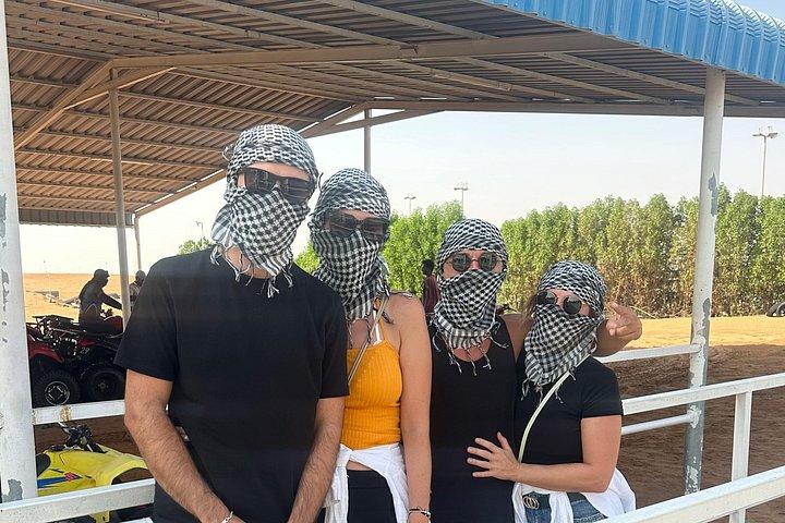 Paseo en camello Safari por el desierto de Dubai con quad
