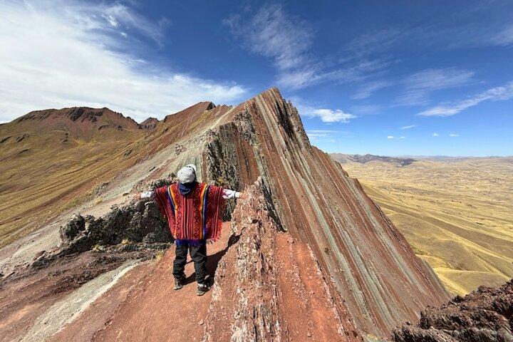 Pallay Punchu Full Day Private Tour from Cusco