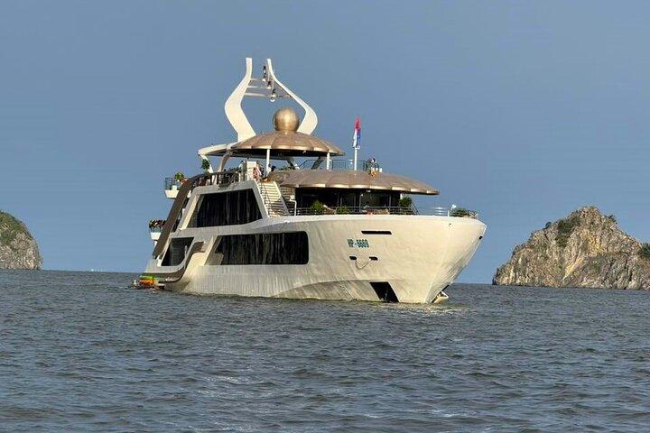 Von Hanoi : Serenity Grandeur Luxury Day Cruise nach Lan Ha Bay
