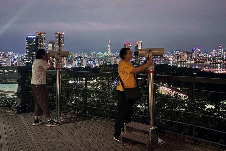ソウル日帰りツアー： 景福宮、北村、光張市場