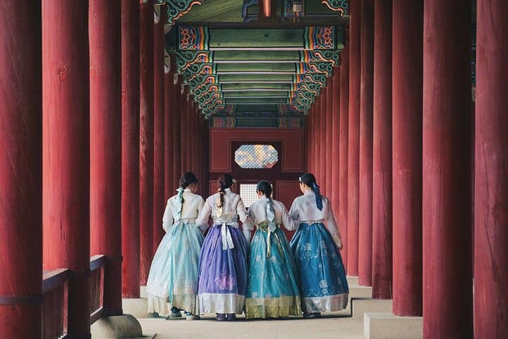 Seoul Day Tour: Gyeongbokgung Palace, Bukchon, Gwangjang Market