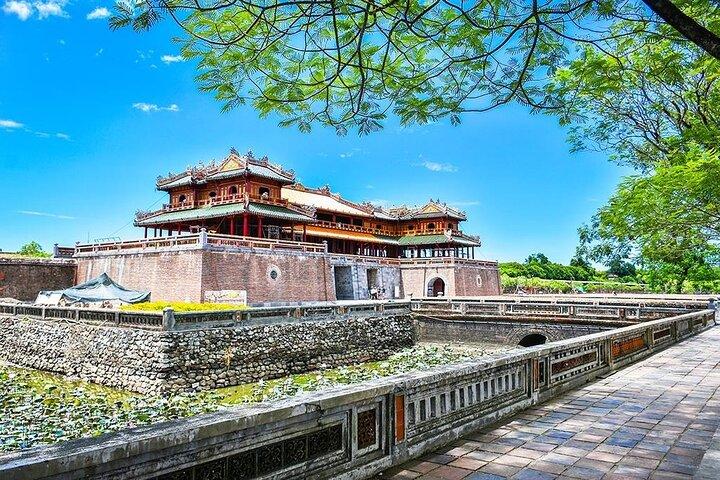 Hue Ancient Capital Luxury DAy Tour vanuit Hoi An en Da Nang