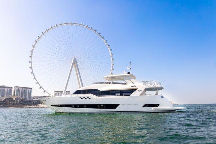 Dubai: Sunset Yacht Tour With Live DJ, BBQ and Unlimited Drinks