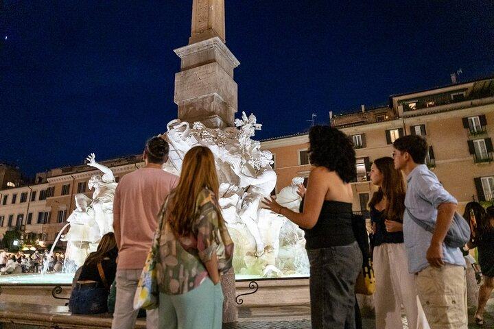 Roma di notte: tour guidato a piedi della città per piccoli gruppi