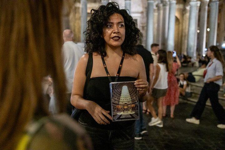Roma di notte: tour guidato a piedi della città per piccoli gruppi