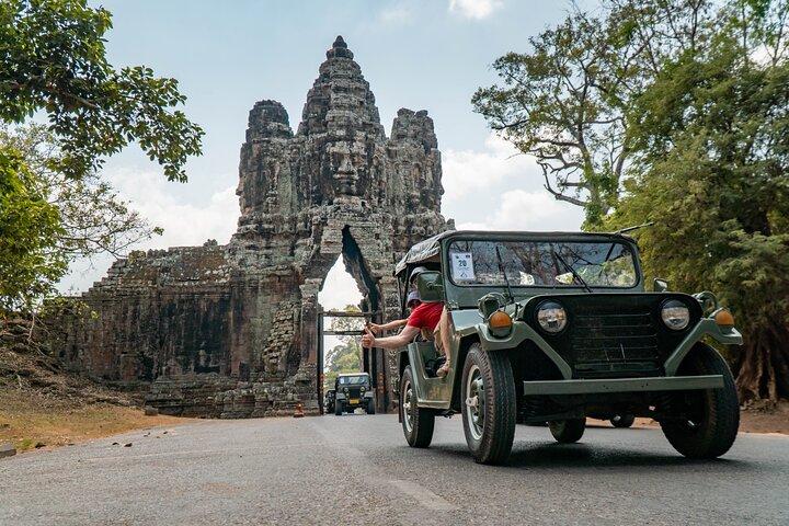 Angkor Temples Jeep Tour / SUV Car Available