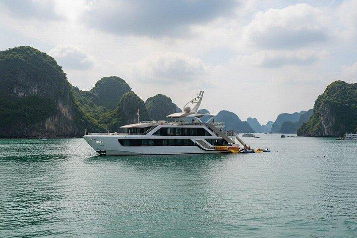 ハノイ：高級猫バ島、ランハ湾観光日帰りクルーズ＆ランチ