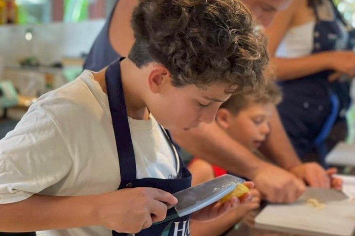 Railay: Small-Group Cooking Class in Krabi with Transfers