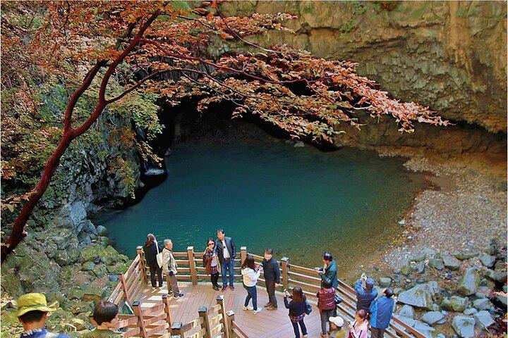 Ilha Herb e Lago Sanjung e Cataratas Bidulginang