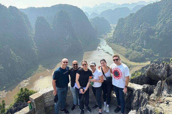 Von Hanoi : Ninh Binh Highlights Tagesausflug mit Mittagessen