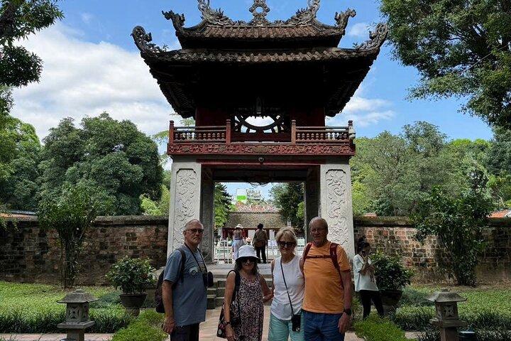 Explore Hanoi in One Day: Guided Tour with Local Lunch