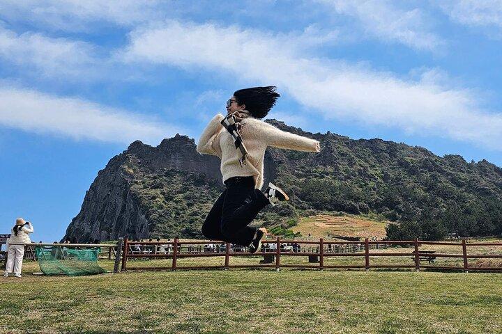 Jeju's Eastern Tour with Haenyeo Show, Cave, Tangerines