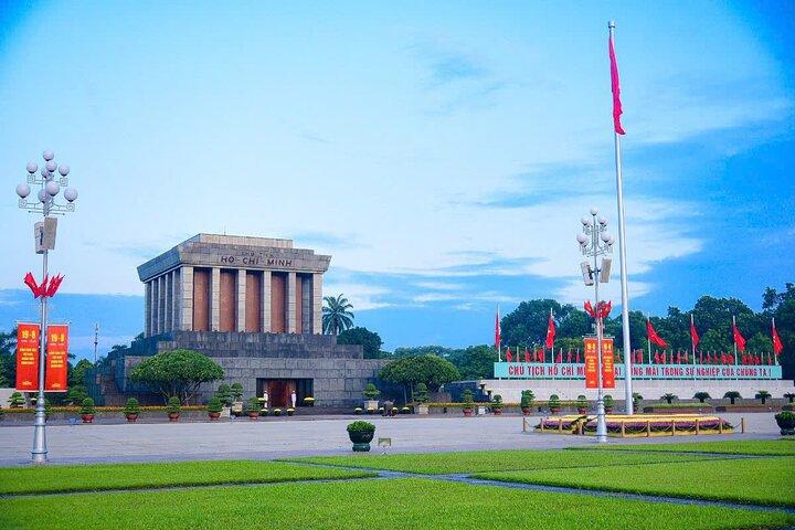 Tour privato di un'intera giornata della città di Hanoi dal porto di Halong