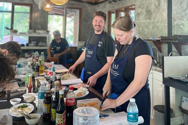 Railay Authentic Thai Cooking Class with Local Chef in Krabi