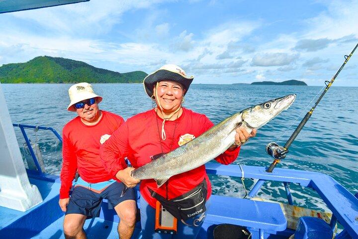 Isla de Racha Pesca de día completo y troleo desde Phuket