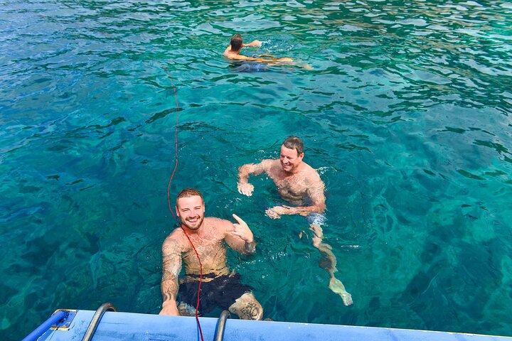 Phuket Pesca di fondo e Spinning Day Tour nel Mare delle Andamane