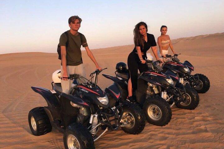 Excursion en quad à Dubaï dans le désert avec transfert à l'hôtel