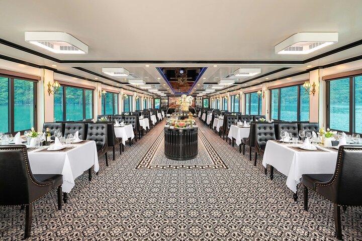 Crociera a 5 stelle Halong Bay Day Trip: pranzo a buffet e bus limousine