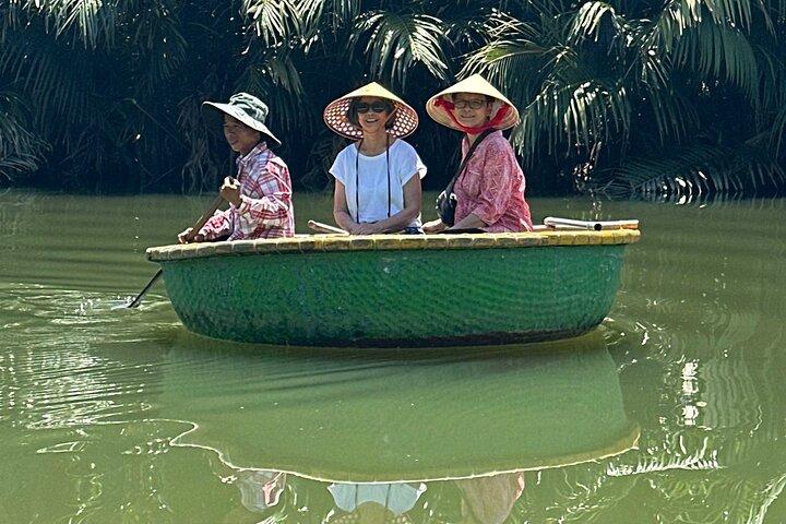 Barco de Cocos em Hoi An Village