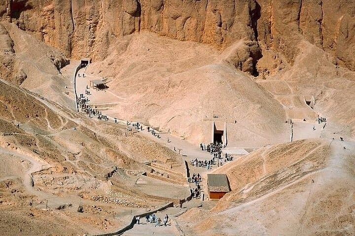 Luxor Day Tour: Valley of Kings & Hatshepsut Temples & habu templ