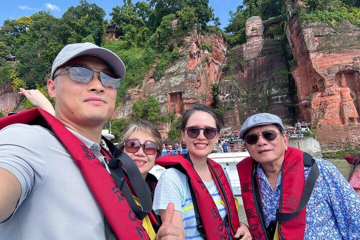 Tour privato di Panda e Leshan Buddha