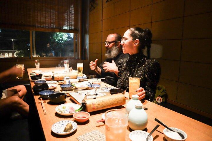 Auténtica cena Sukiyaki y vida en Shibuya y Nakameguro