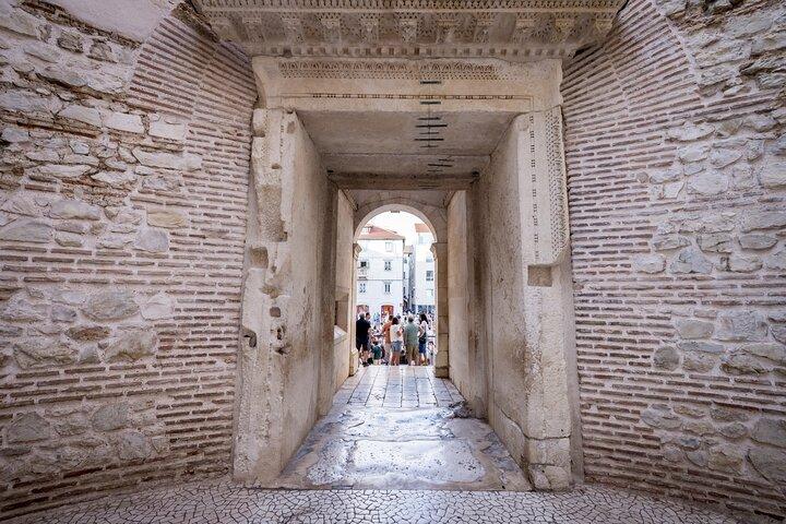 Split: Game of Thrones Kleingruppentour mit Diokletianskeller