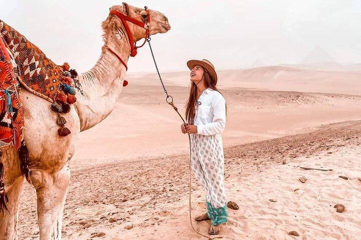 Tour privato Giza Pyramids Sphinx Camel Ride