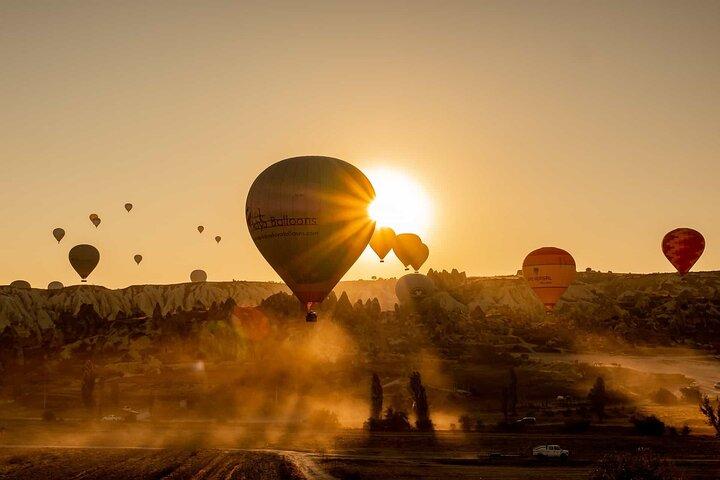 Cappadoce : Excursion d'observation de montgolfières avec transfert à l'hôtel