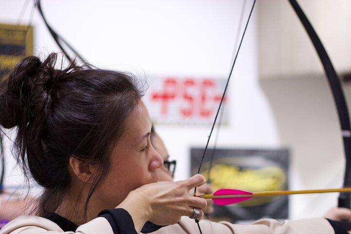One Hour Las Vegas Archery Range Experience with Equipment