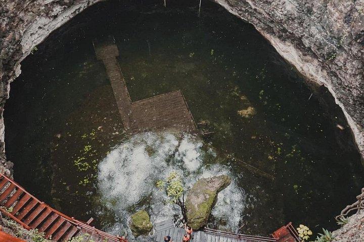 Chichen Itza ,Cenote chichikan & Valladolid from プラヤ・デル・カルメン