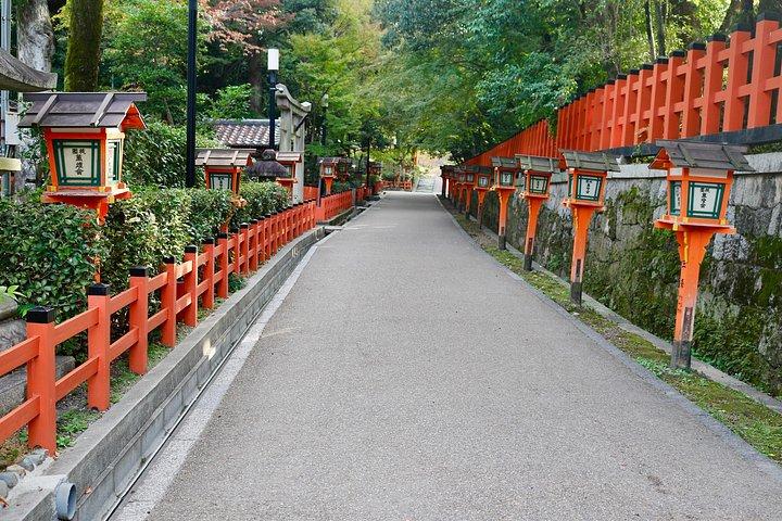 京都祇園ナイトウォーク＆芸者地区ガイドツアー