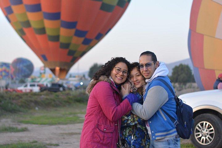 Balloon flight over Teotihuacan